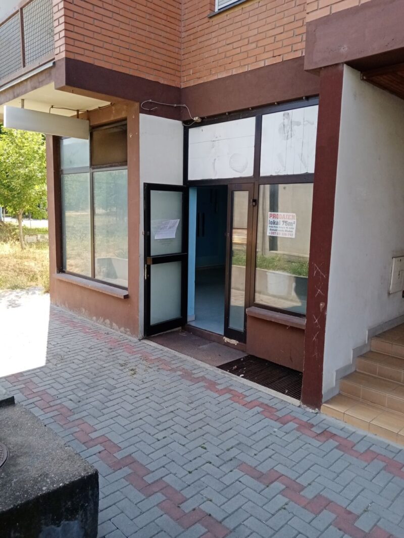Poslovni prostor, Inđija - 83.000 evra - Image 2