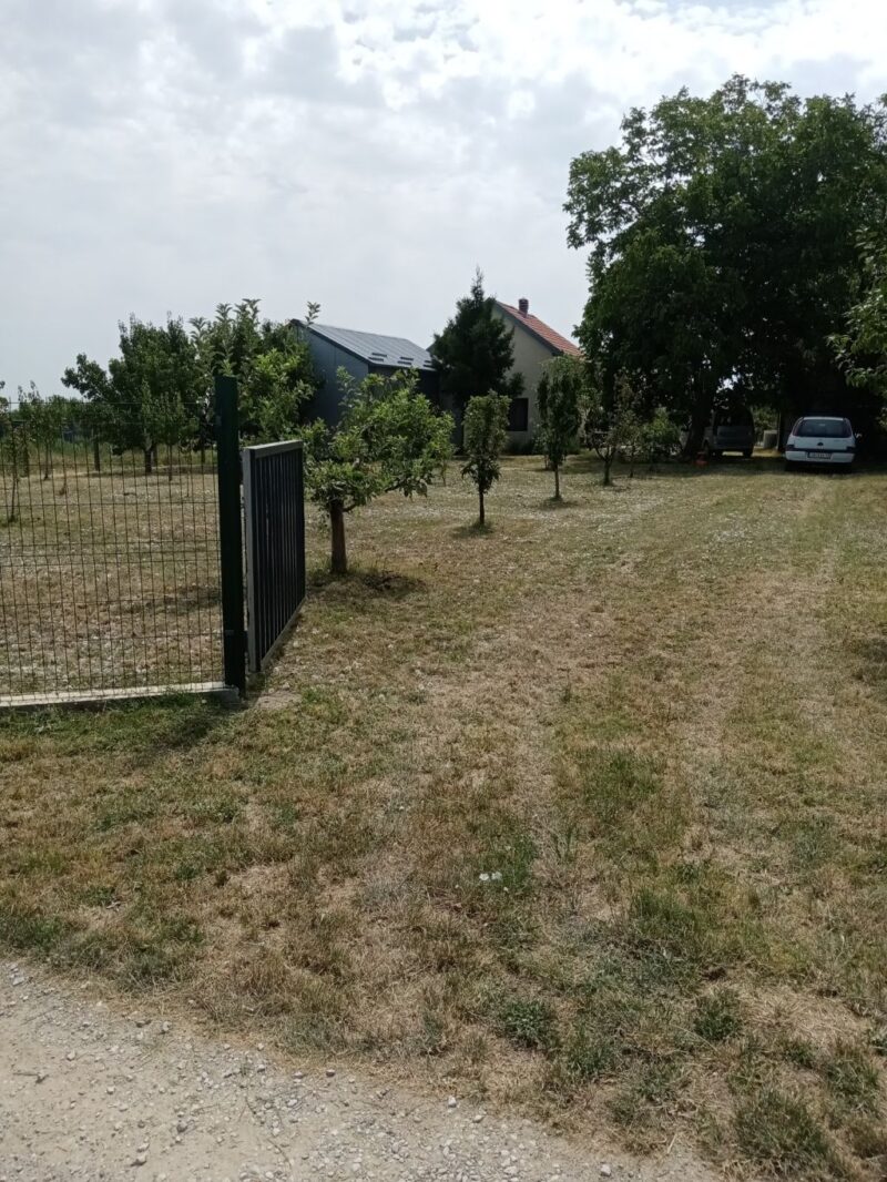Vikendica, Čortanovci - 85.000 evra - Image 19