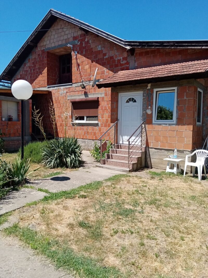 Kuća, Novi Slankamen - 74.000 evra