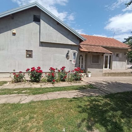 Kuća, Ljukovo - 130.000 evra
