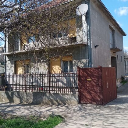 Kuća, Golubinci - 186.000 evra